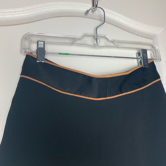 Aritzia T. Babaton Shorts - Picture 6 of 6